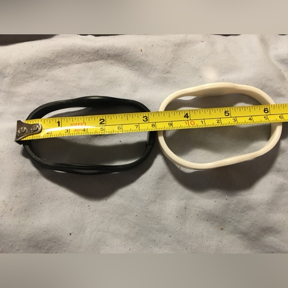 🥰 4/$25 - Energy Bracelets (2) - Picture 4 of 9